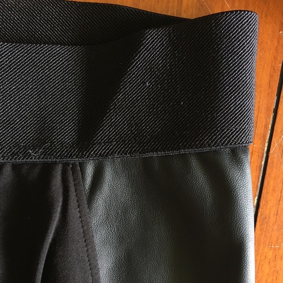 Dynamite Leggings, Size Medium - Picture 4 of 5